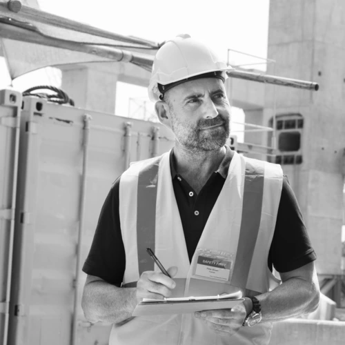 site-engineer-construction-site (1)